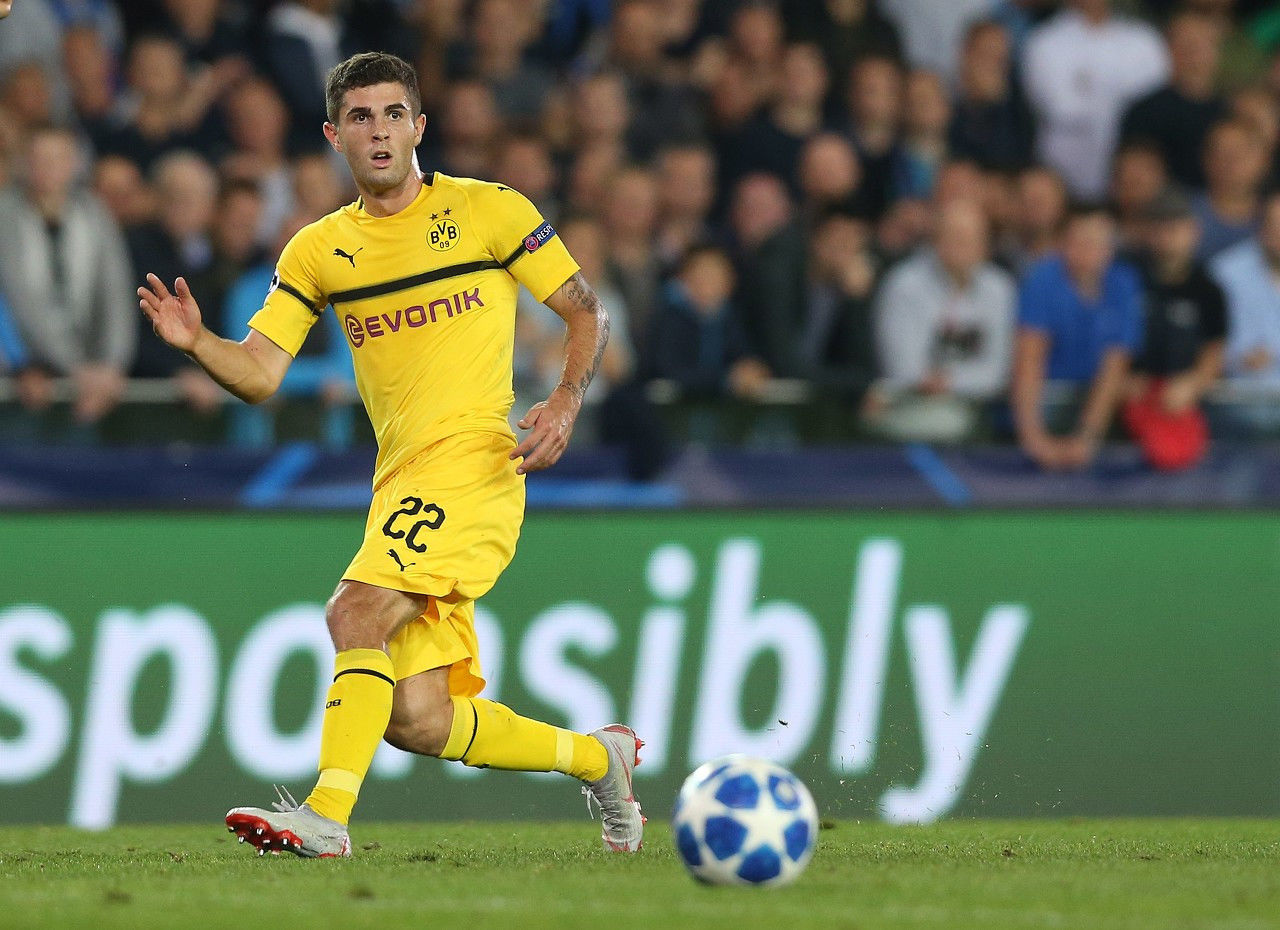 对年轻后卫 对年轻后卫